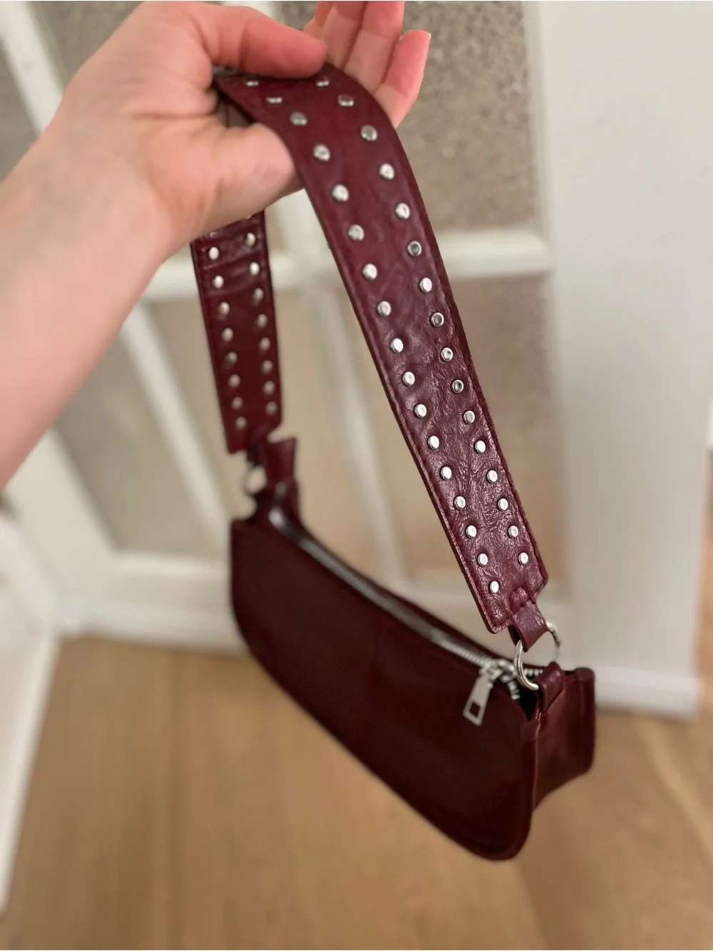 Women's Stud-Detail Burgundy Shoulder Bag - Picture 3 of 6